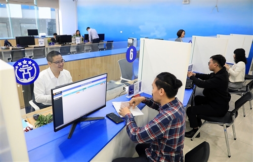 DANH MỤC THỦ TỤC HÀNH CHÍNH THỰC HIỆN TRỰC TUYẾN TẠI HÀ NỘI – DOANH NGHIỆP VÀ CÁ NHÂN CẦN LƯU Ý GÌ?