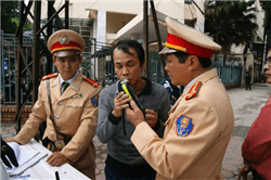 Phạt hành chính vượt quá nồng độ cồn Phạt hành chính vượt quá nồng độ cồn