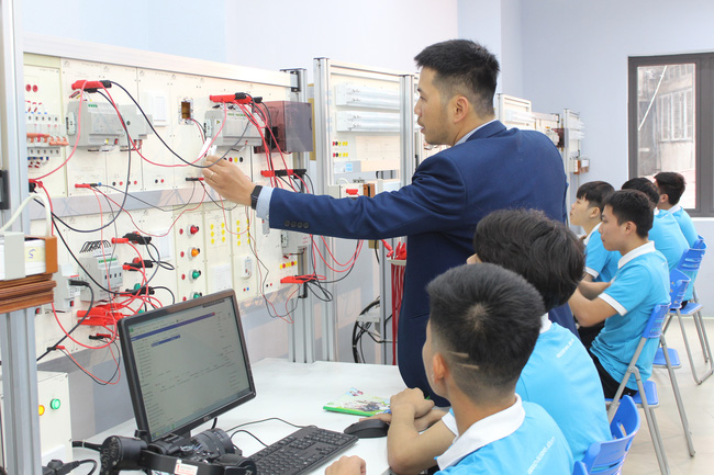 Thủ tục đổi tên cơ sở giáo dục nghề nghiệp