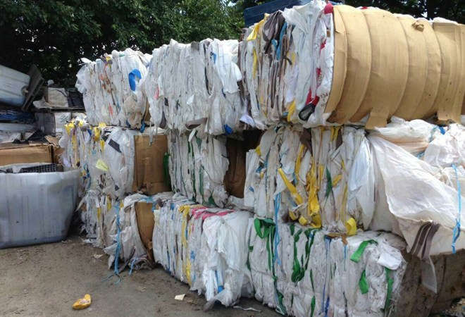 Thủ tục xin cấp phép nhập khẩu phế liệu Thủ tục xin cấp phép nhập khẩu phế liệu